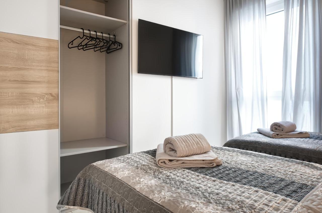 Modern Wohnen I Smart Tv I Terrasse I 2X Parkplatz I 2 Schlafzimmer I 6 Schlafplaetze 바트왼하우젠 외부 사진