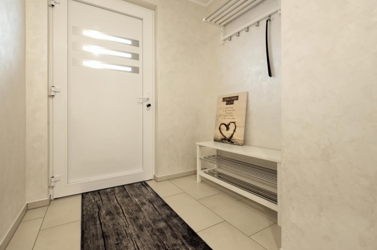 Modern Wohnen I Smart Tv I Terrasse I 2X Parkplatz I 2 Schlafzimmer I 6 Schlafplaetze 바트왼하우젠 외부 사진