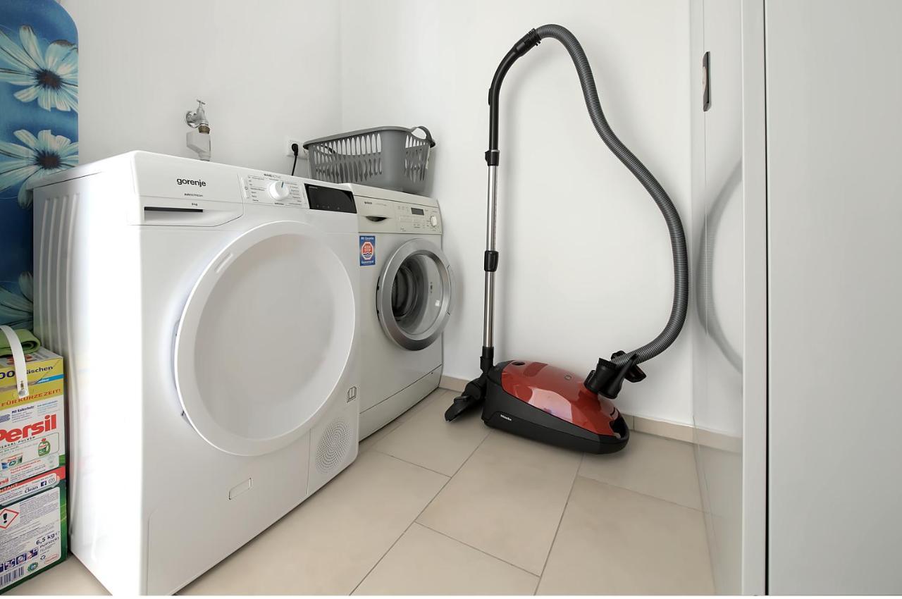 Modern Wohnen I Smart Tv I Terrasse I 2X Parkplatz I 2 Schlafzimmer I 6 Schlafplaetze 바트왼하우젠 외부 사진