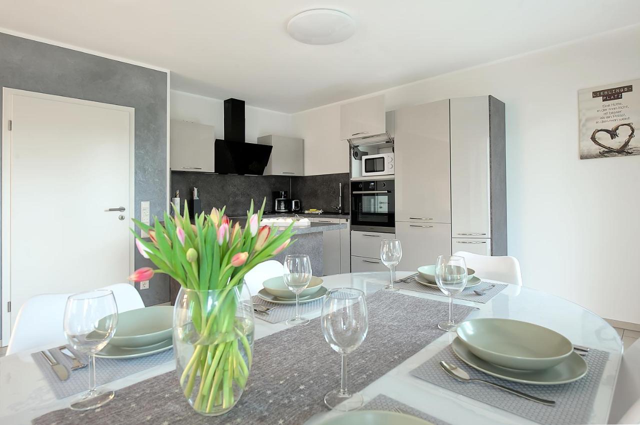 Modern Wohnen I Smart Tv I Terrasse I 2X Parkplatz I 2 Schlafzimmer I 6 Schlafplaetze 바트왼하우젠 외부 사진